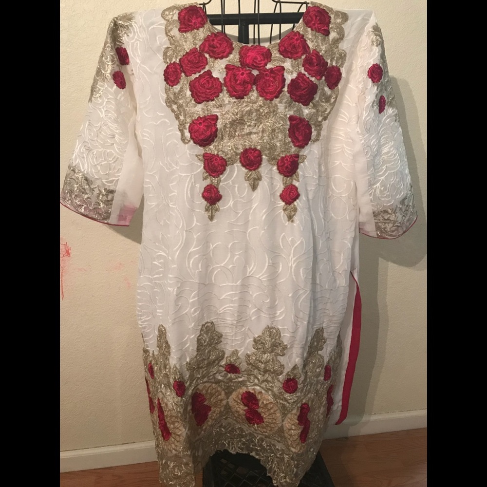 Pakistani Salwar Kameez